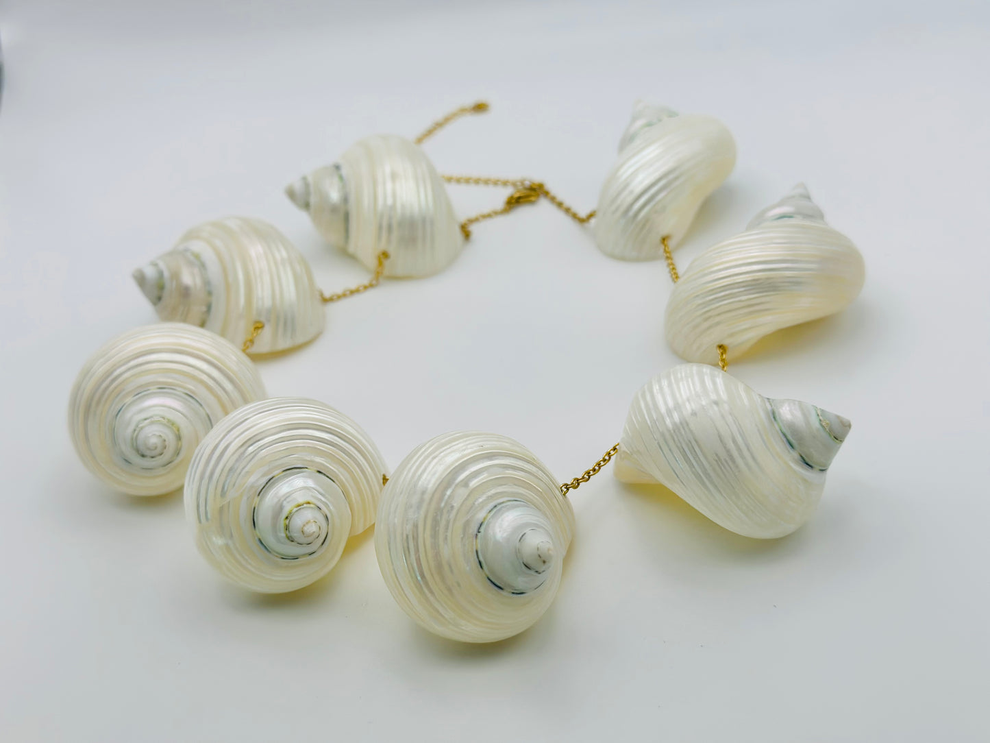 NATURAL CONCH NECKLACES