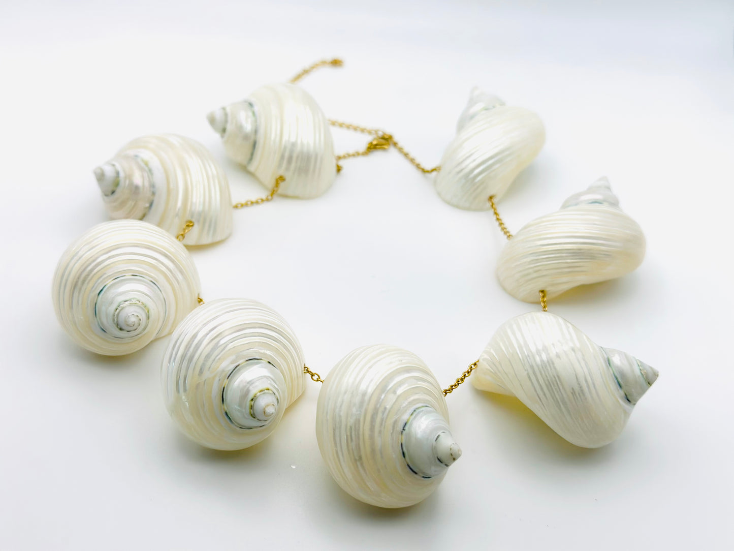 NATURAL CONCH NECKLACES