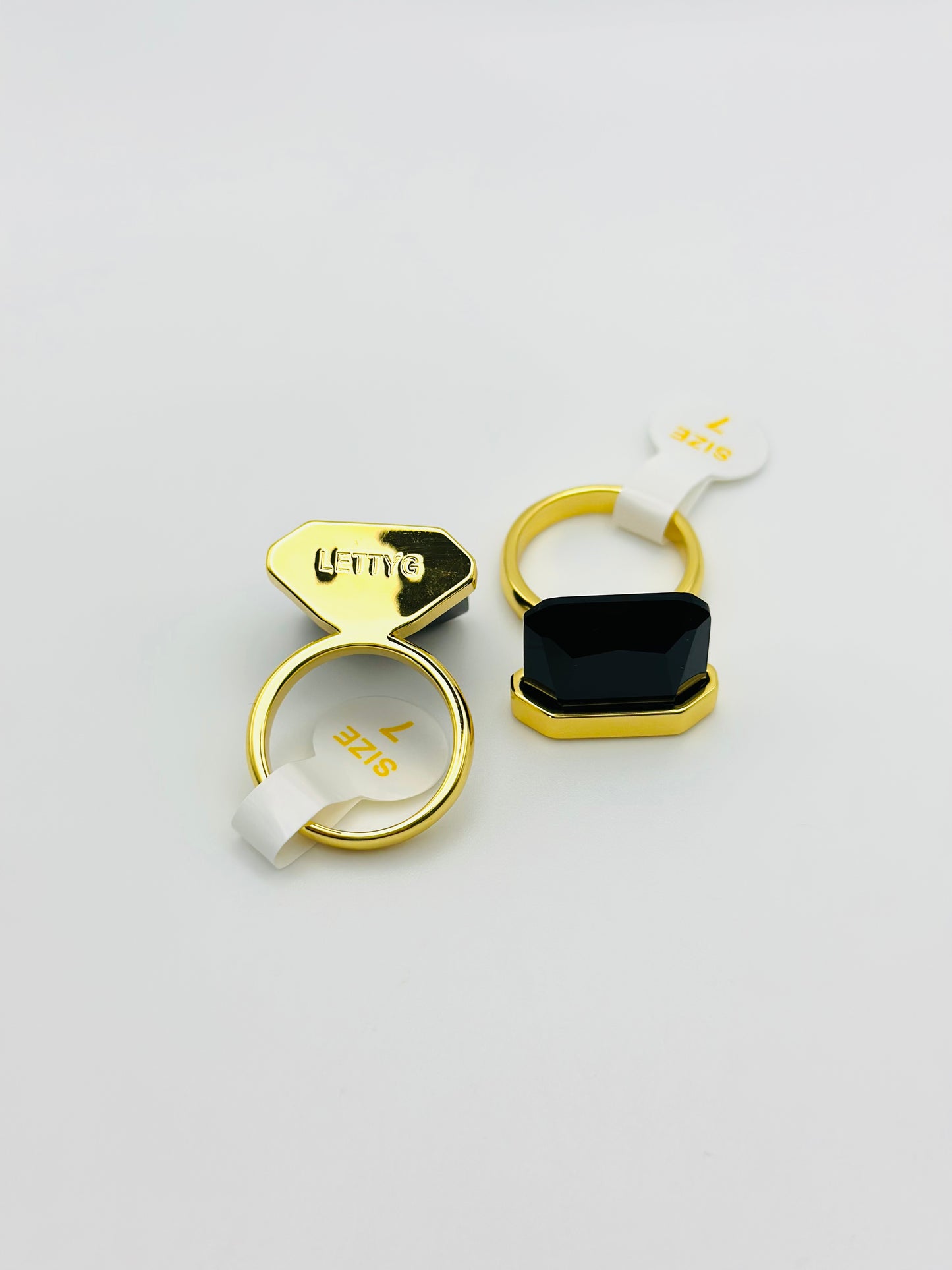 LiLY RING BLACK