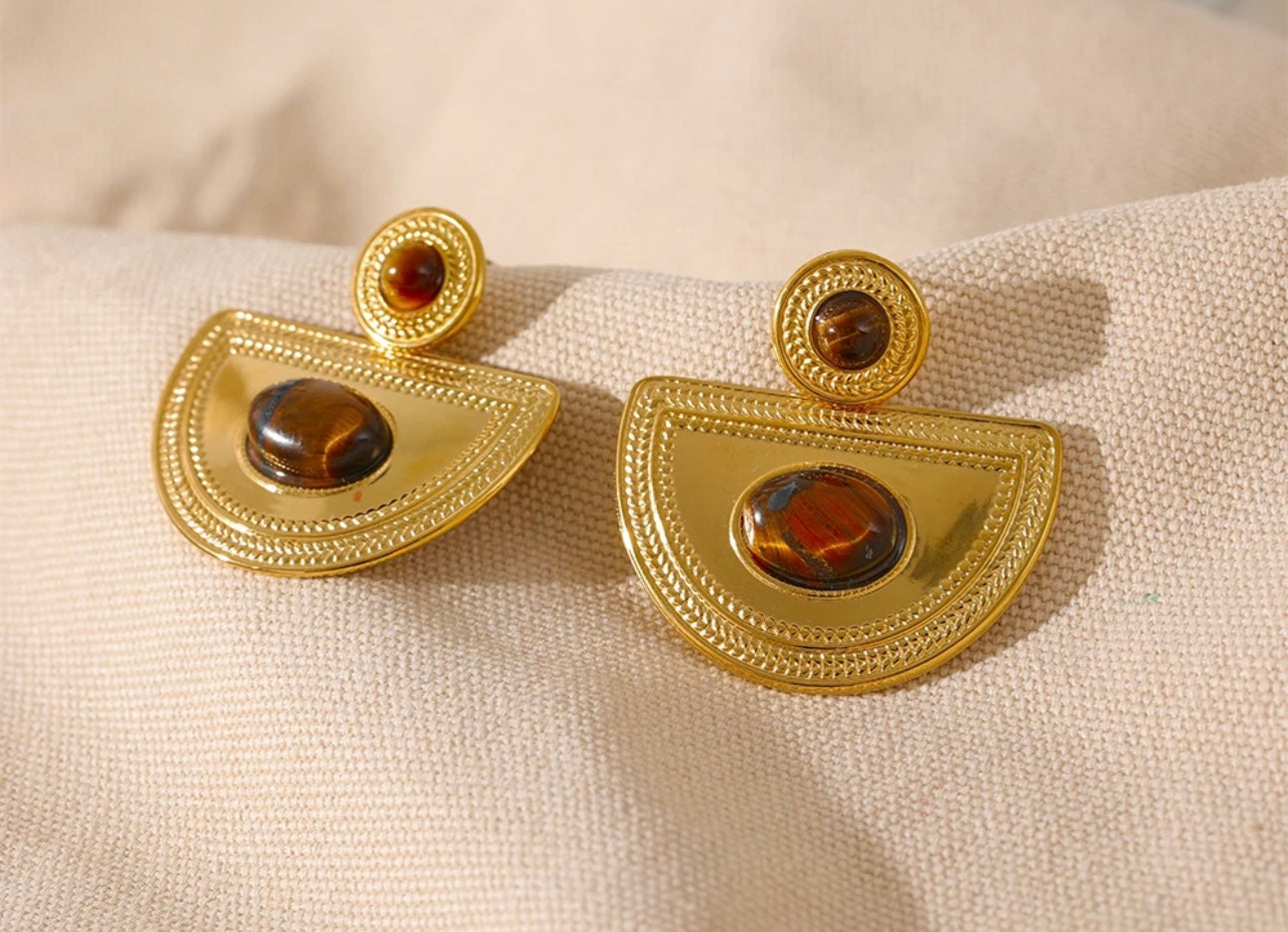 VINTAGE EARRINGS