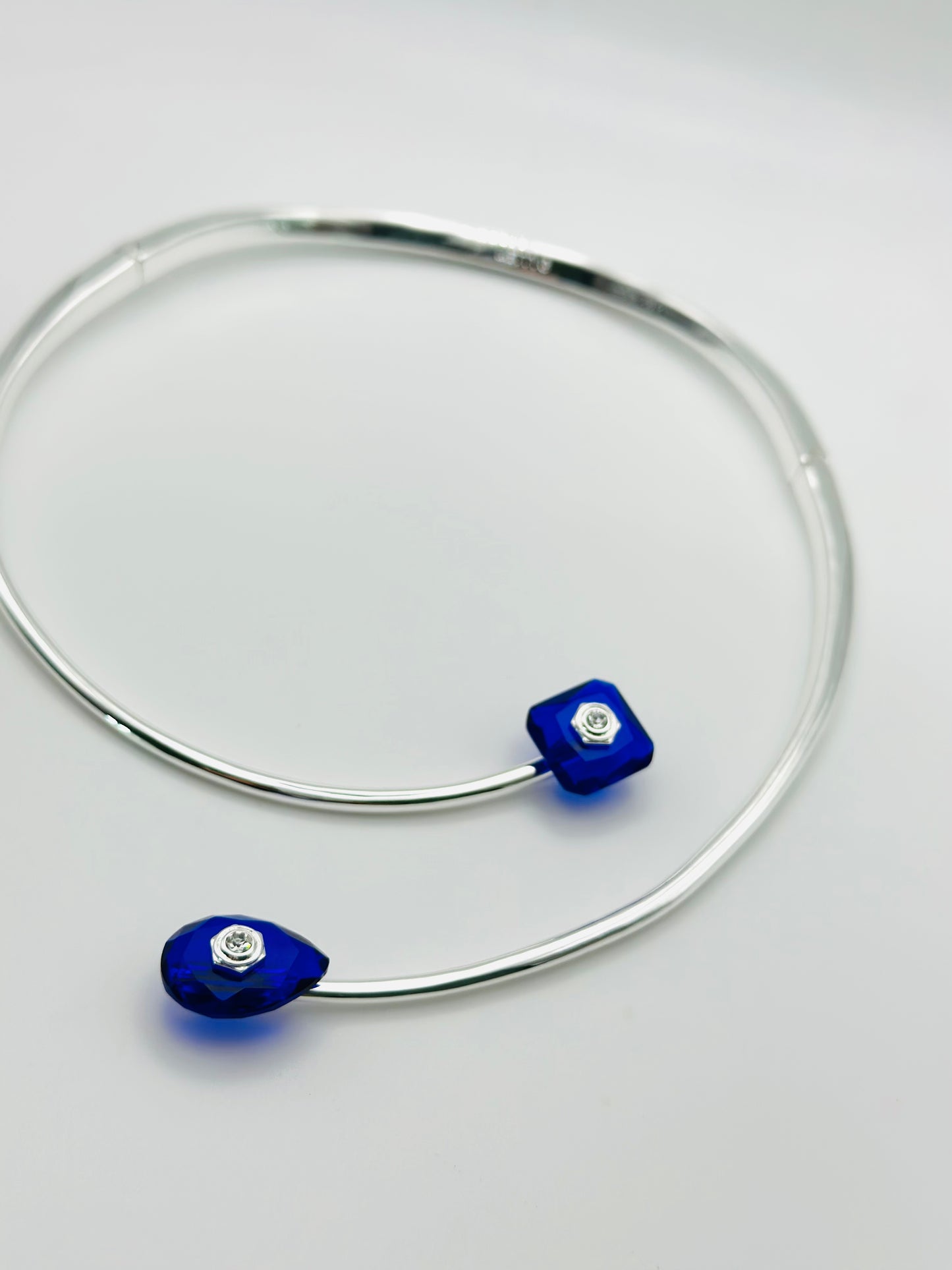 LiLY CHOKER SIVER BLUE