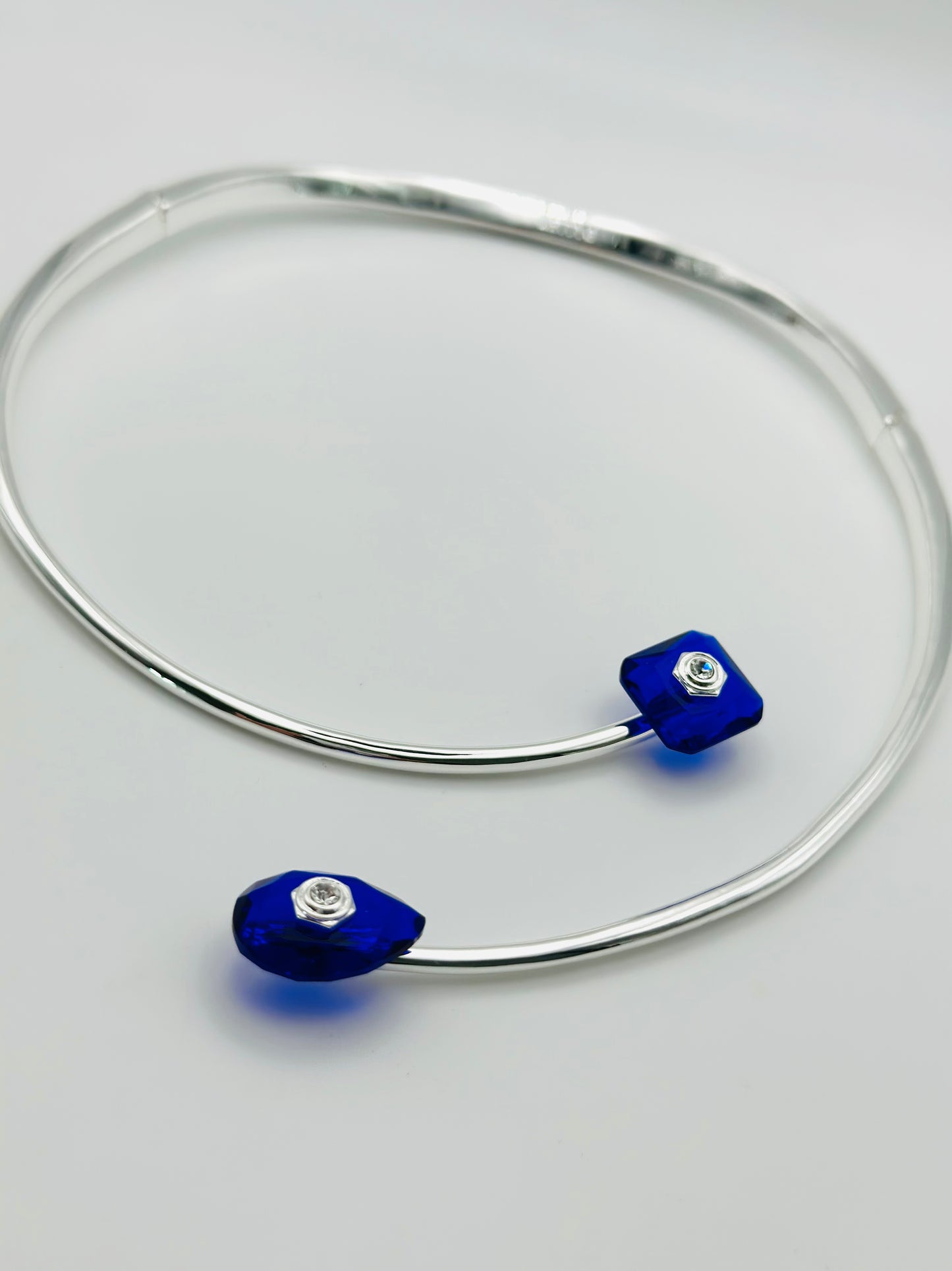 LiLY CHOKER SIVER BLUE